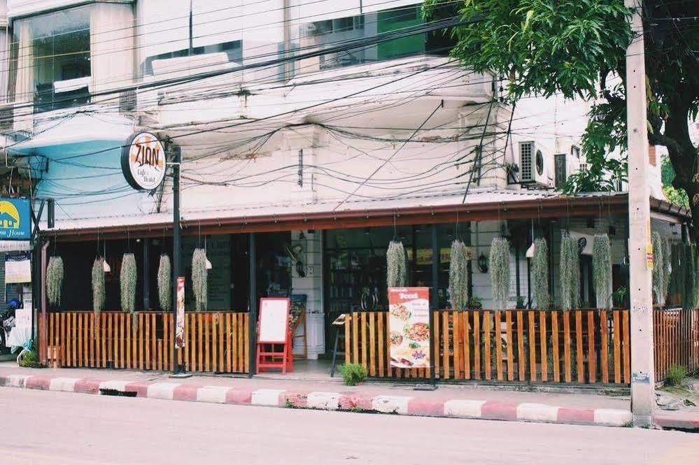 Zion Hostel Chiang Mai Exterior photo